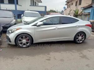 Hyundai Elantra SE 4dr Sedan (1.8L 4cyl 6A) 2014 Silver
