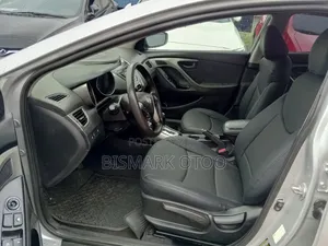 Hyundai Elantra SE 4dr Sedan (1.8L 4cyl 6A) 2014 Silver