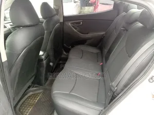 Hyundai Elantra SE 4dr Sedan (1.8L 4cyl 6A) 2014 Silver