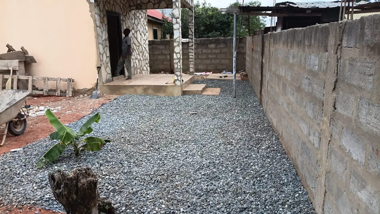 1bdrm Apartment in Danfa for rent