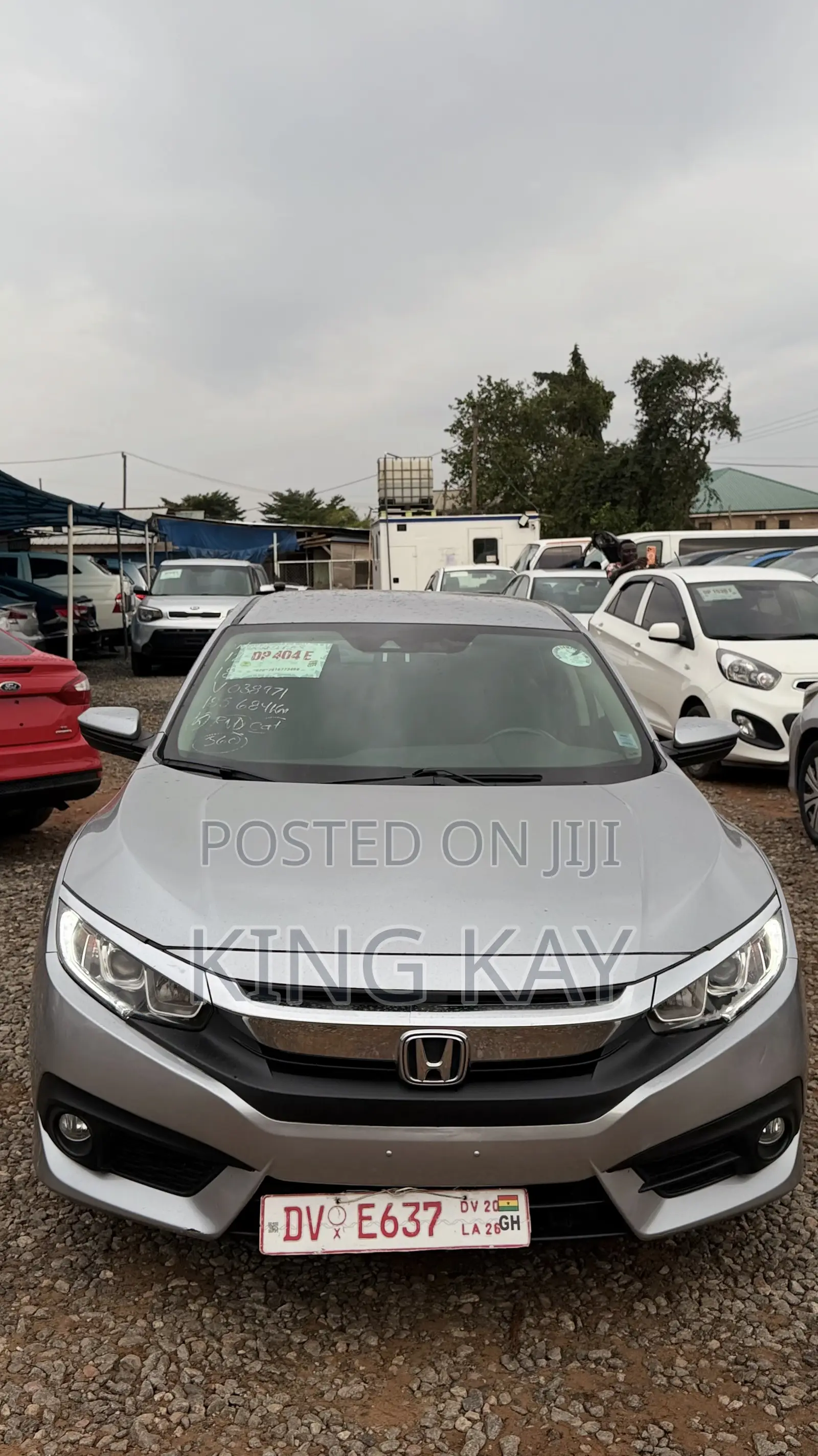 Honda Civic LX 4dr Sedan (2.0L 4cyl) 2017 Gray