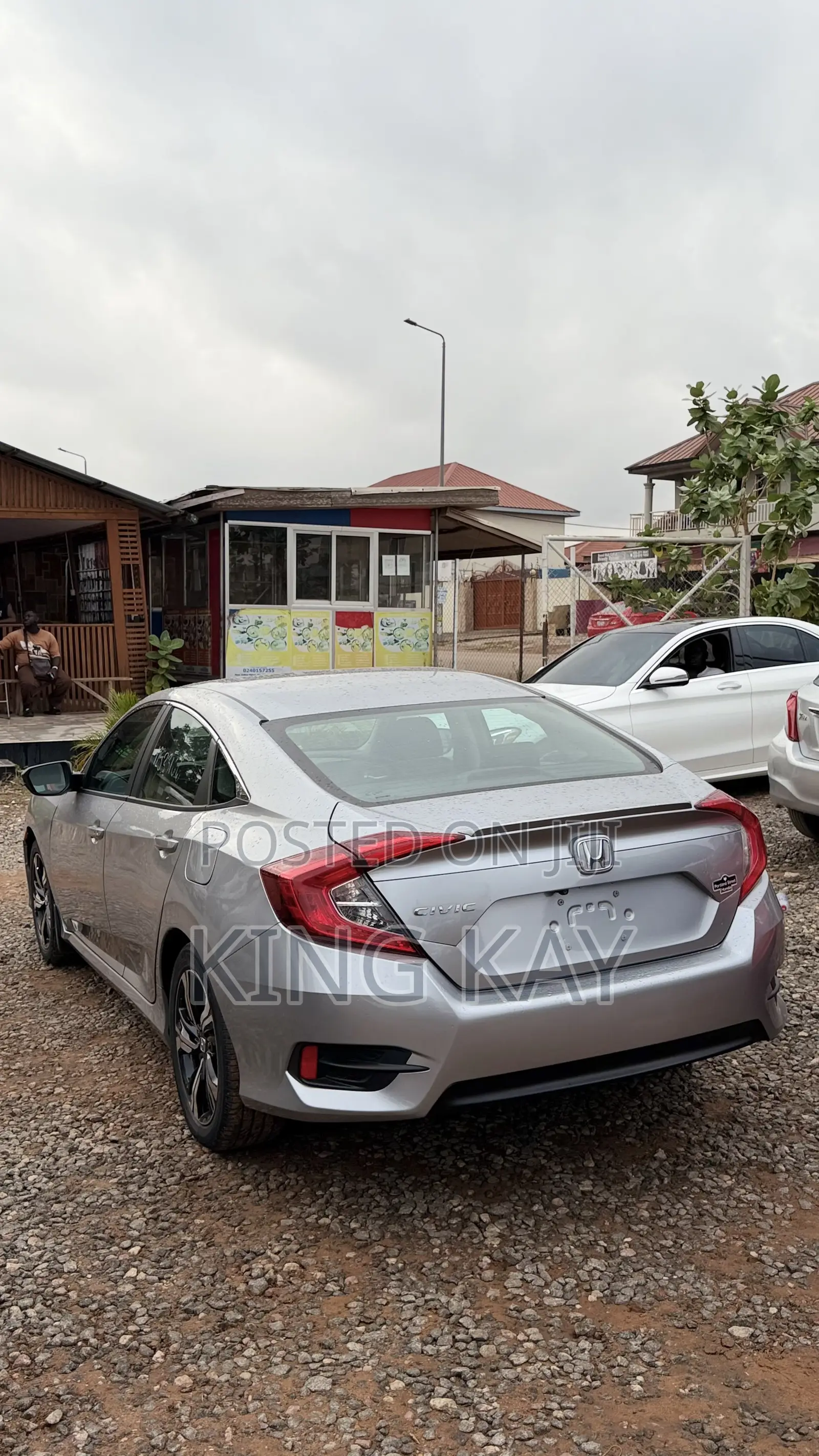 Honda Civic LX 4dr Sedan (2.0L 4cyl) 2017 Gray