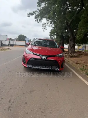Toyota Corolla SE (1.8L 4cyl 2A) 2018 Red