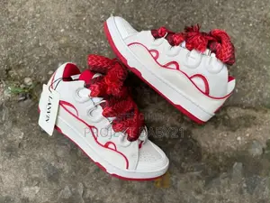 Lanvin Curb