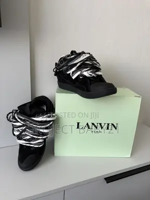 Lanvin Curb