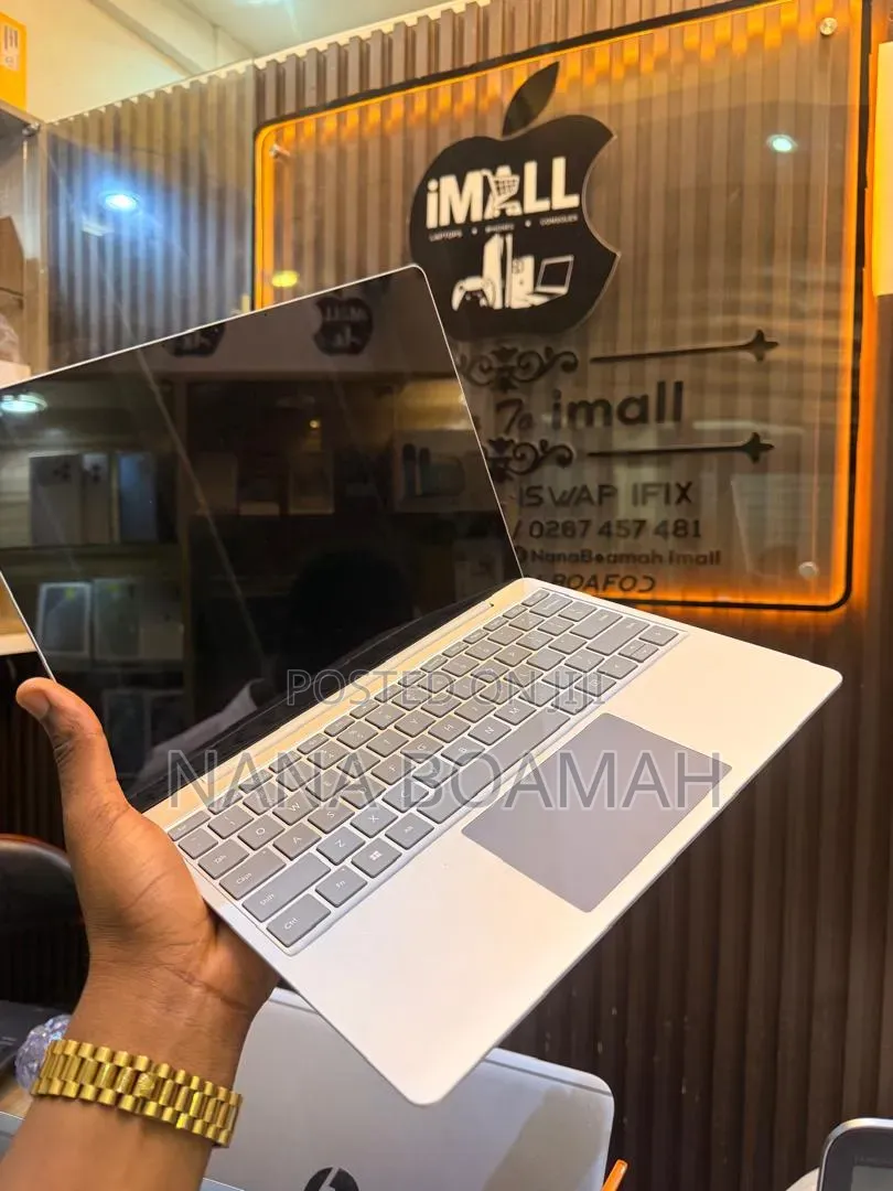 New Laptop Microsoft Surface Go 8GB Intel Core i5 SSD 128GB