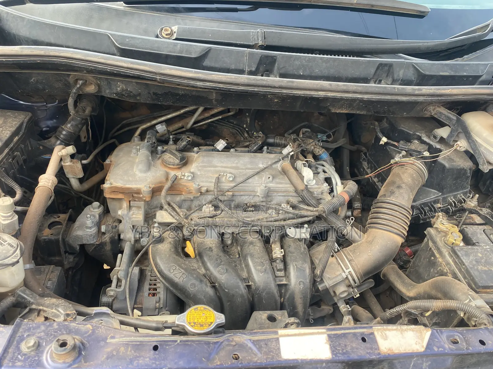 Toyota Voxy V 2WD 8-Seater 2014 Gray