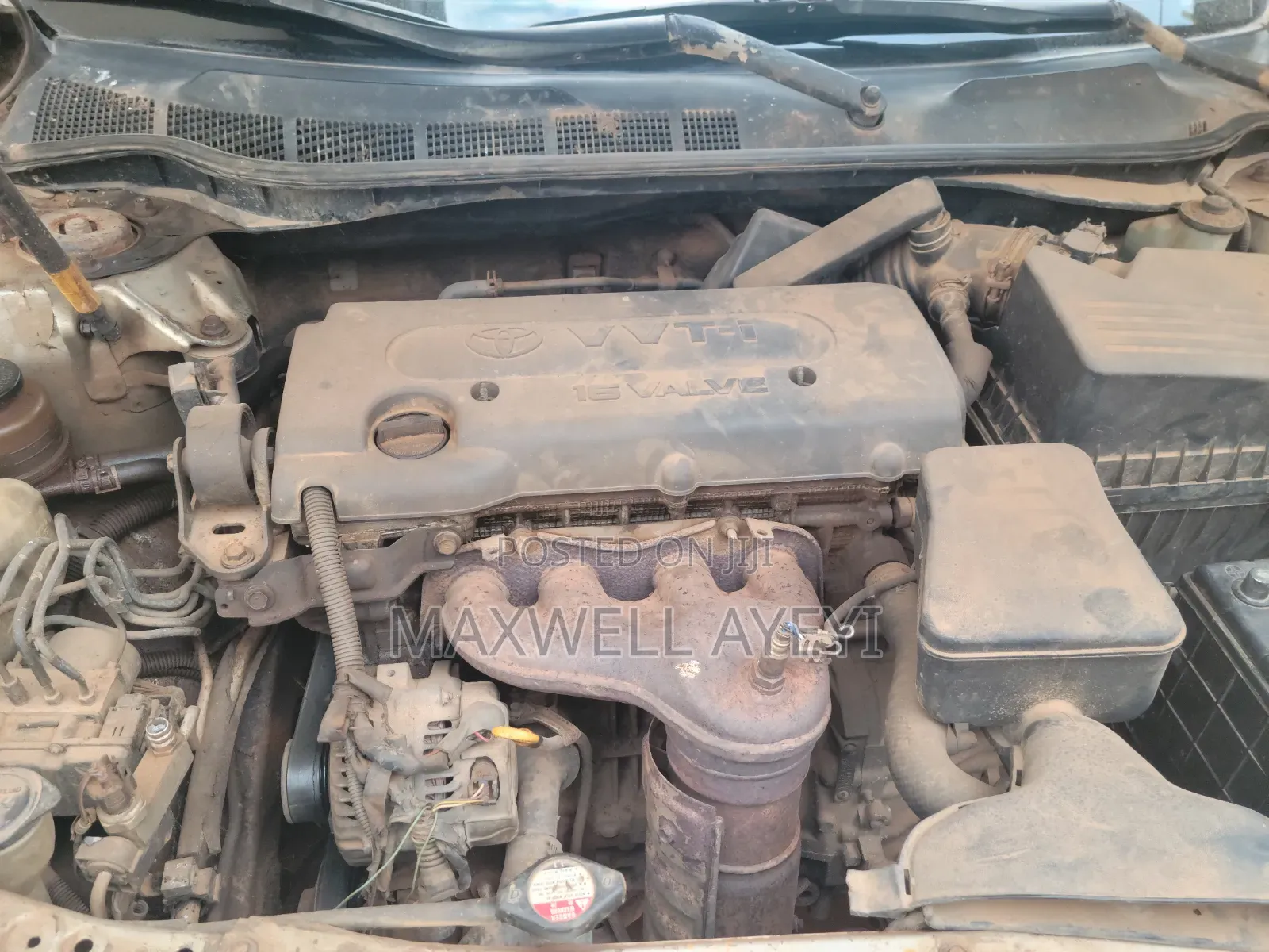Toyota Camry Base 4dr Sedan (2.5L 4cyl 6M) 2010 Beige