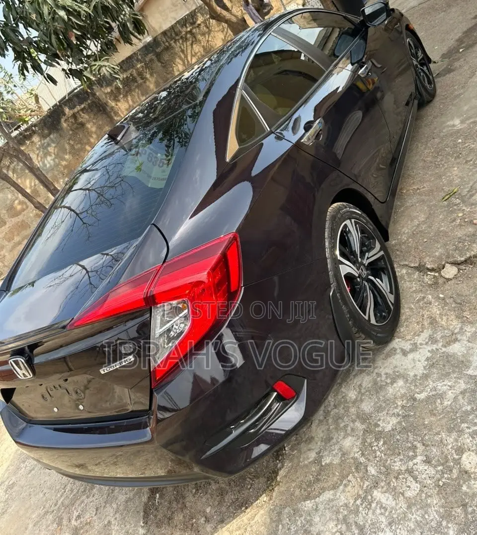 Honda Civic Touring 4dr Sedan (1.5L 4cyl) 2017 Black