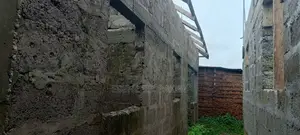 2bdrm Room & Parlour in Akyim Road, Tarkwa Nsuaem for sale