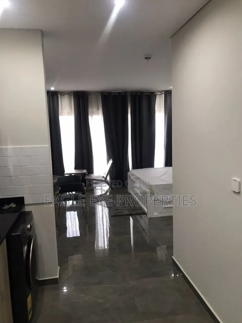 Studio Apartment in Boundary Road Area for sale