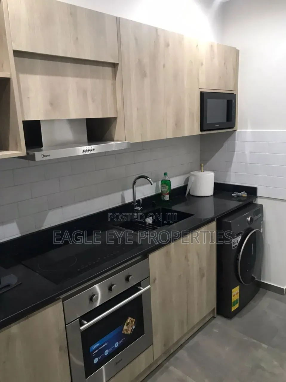Studio Apartment in Boundary Road Area for sale