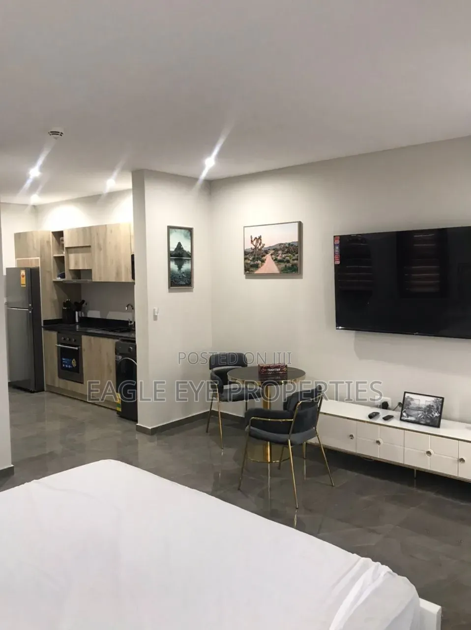 Studio Apartment in Boundary Road Area for sale