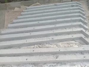 6 Feet Long Plot Pillars