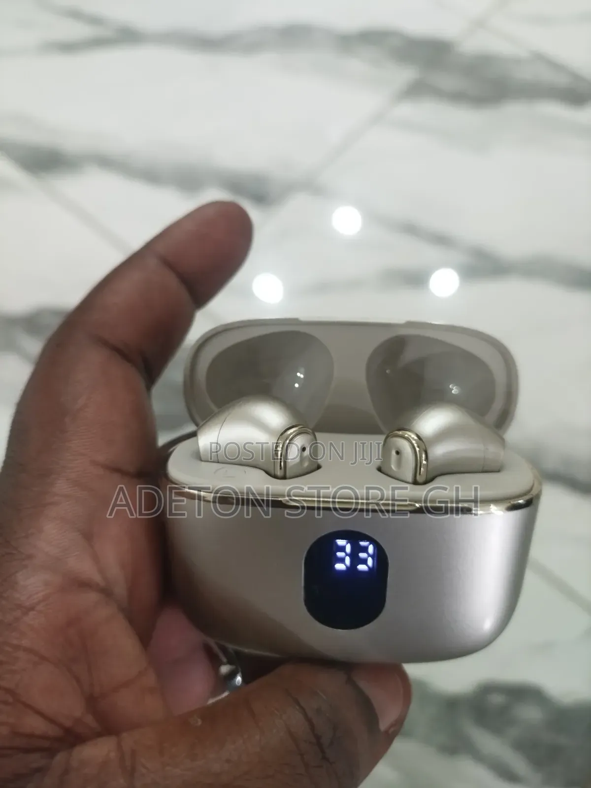 Wireless Earphones / Ear Pods/ Ear Buds for Sale