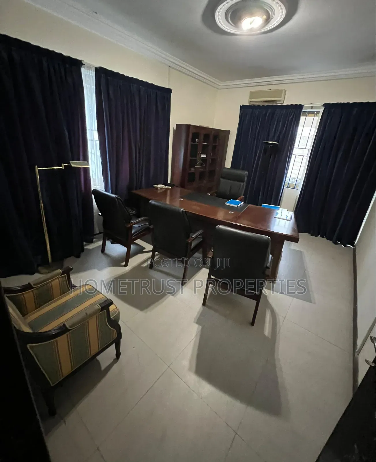 7bdrm Duplex in Maccharthy Hills for sale