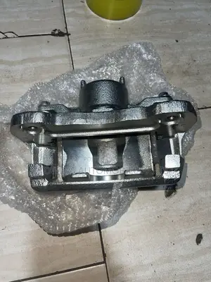Mitsubishi L200 Front Hub Calipers