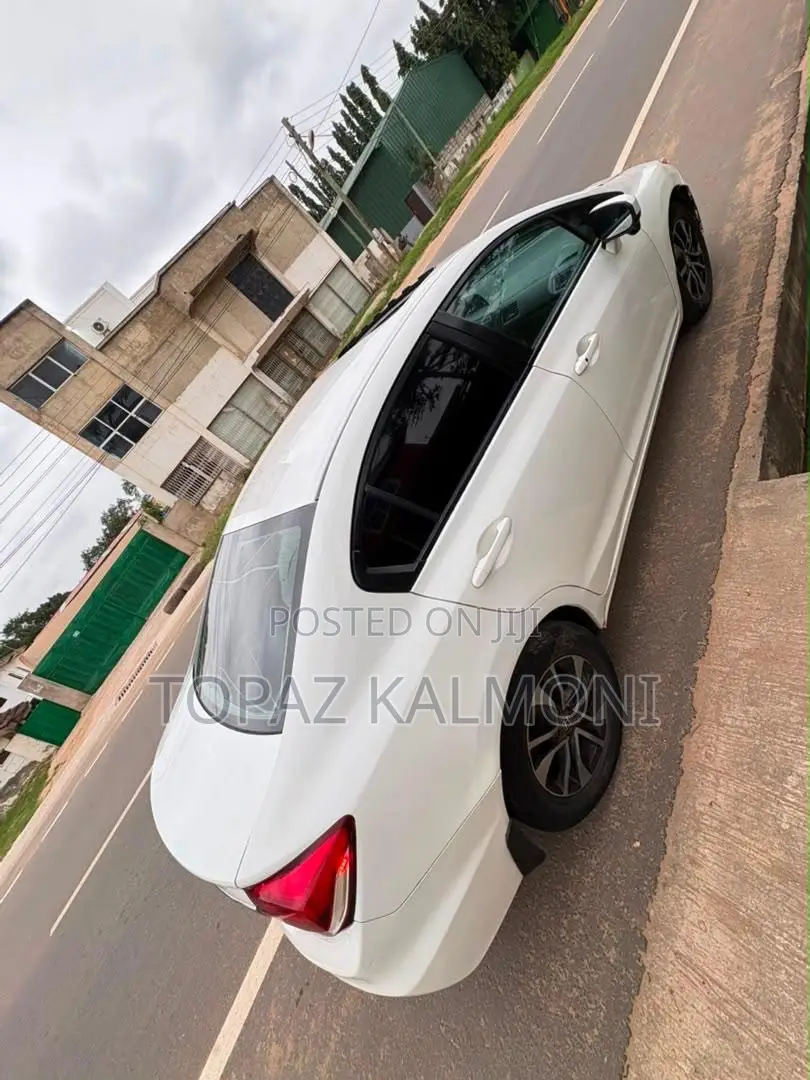 Honda Civic 2014 White
