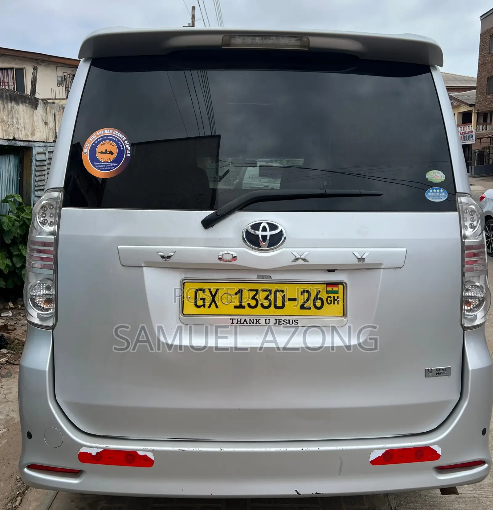 Toyota Voxy X L Edition 2WD 8-Seater 2013 Silver