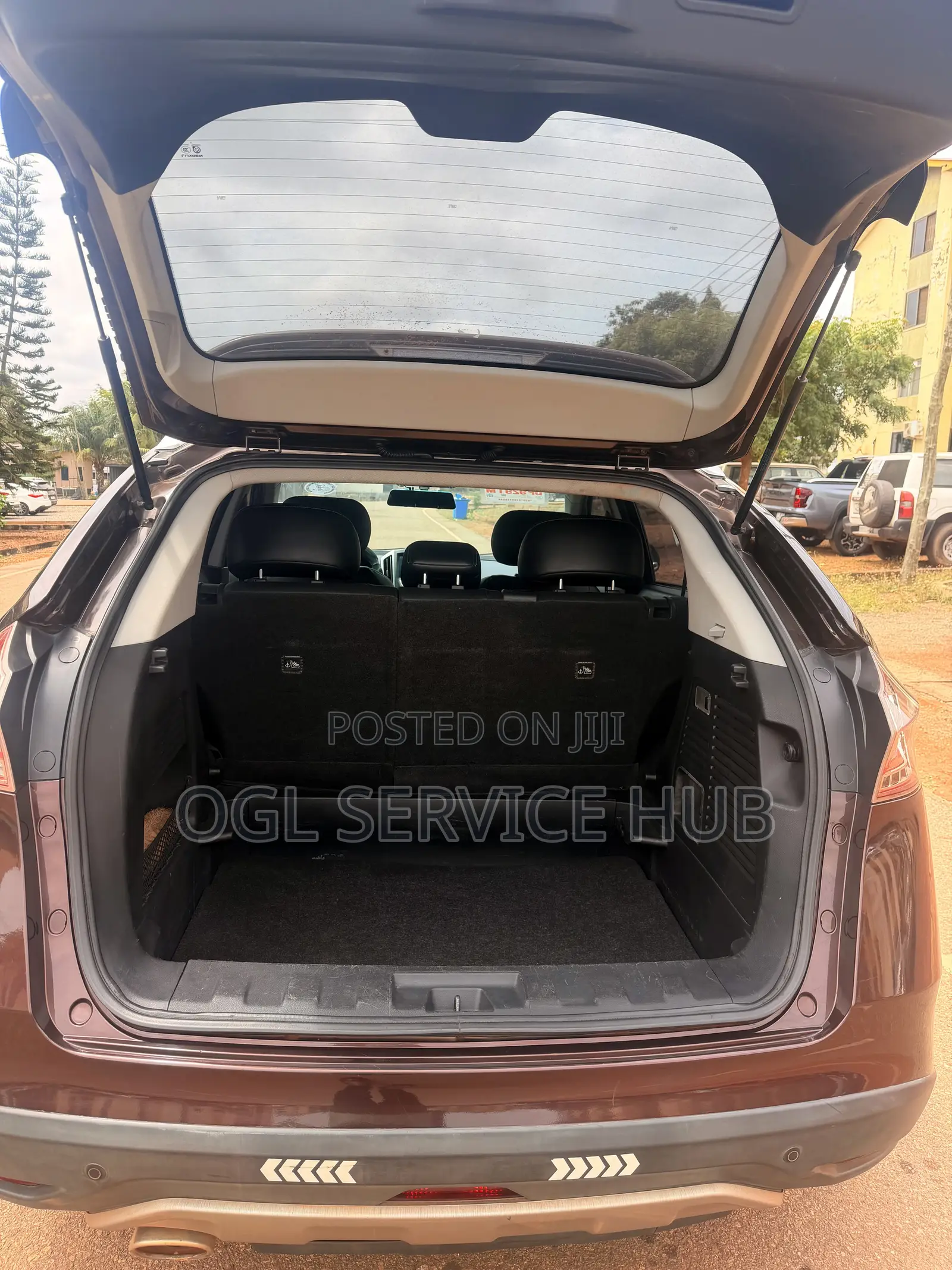 Luxgen U6 2.0 Petrol FWD 2017 Burgundy