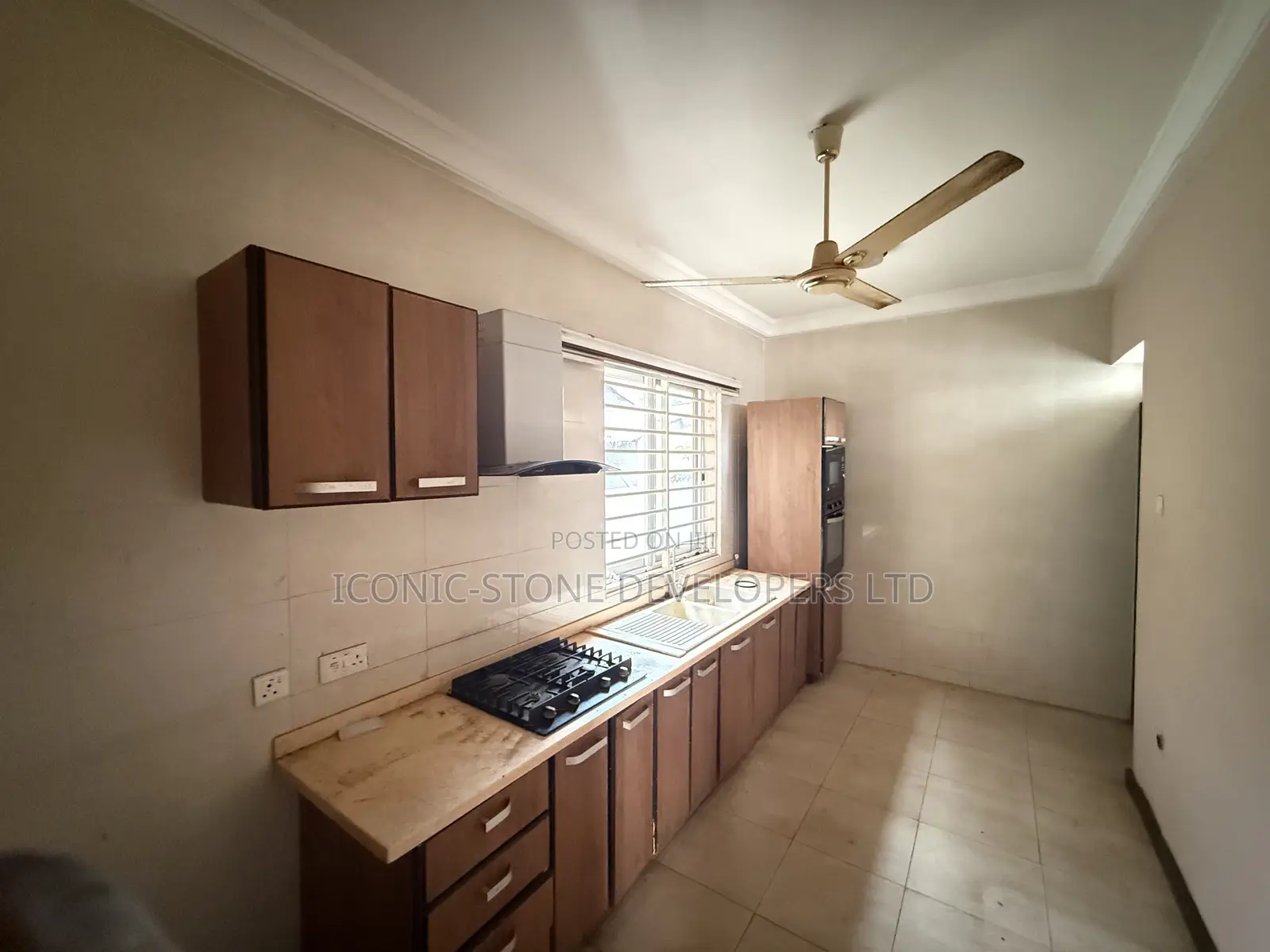 4bdrm House in Lakeside for rent