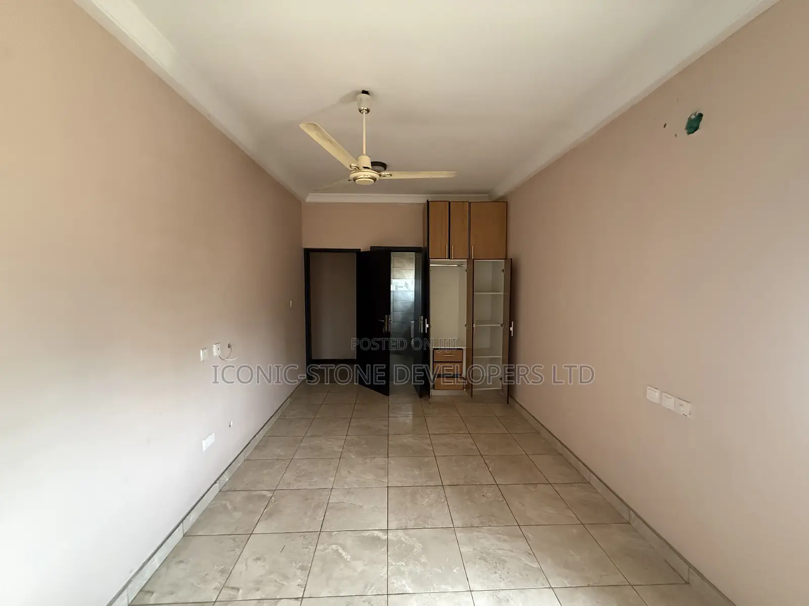 4bdrm House in Lakeside for rent