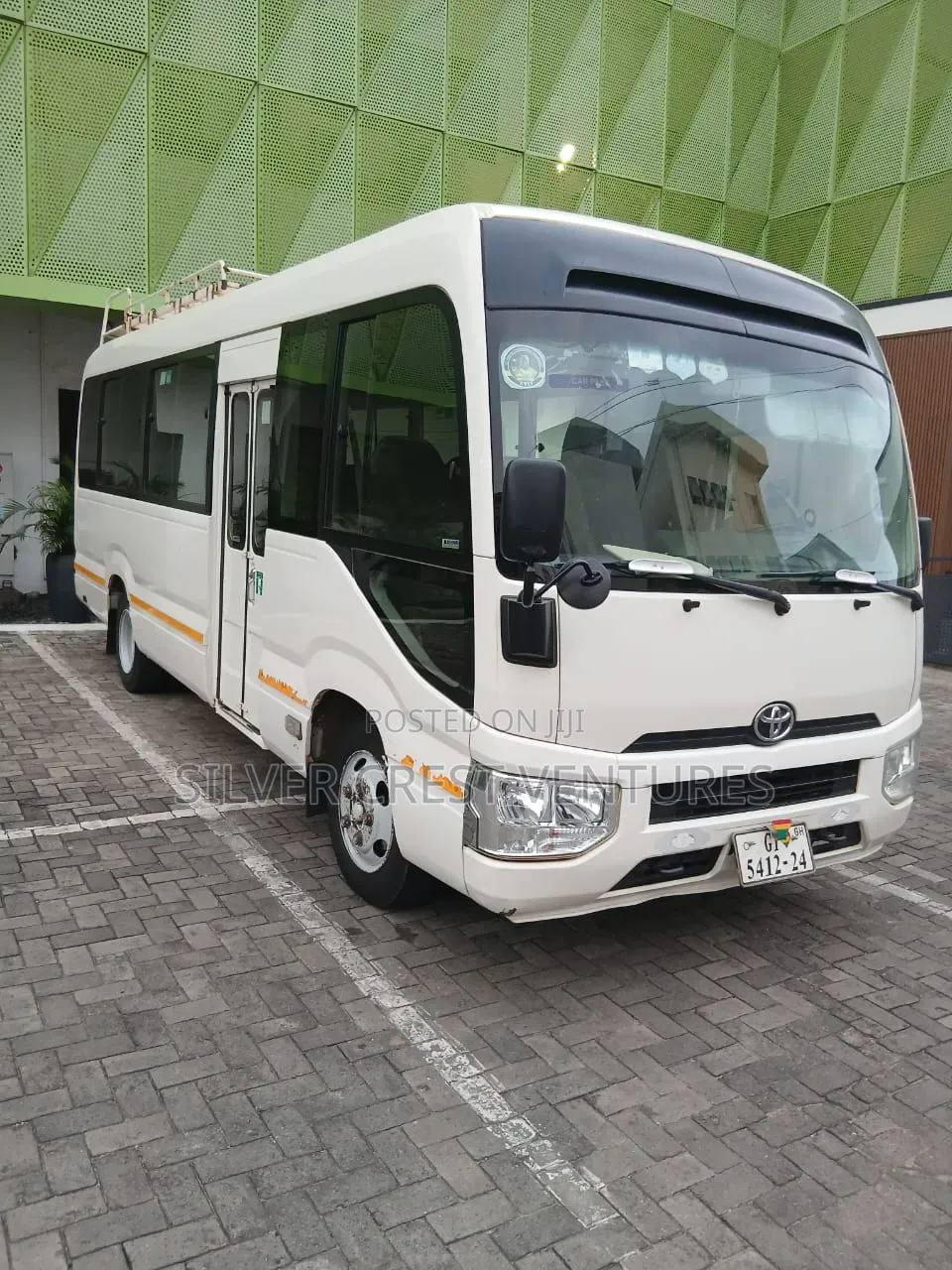 Toyota HiAce 2023 White