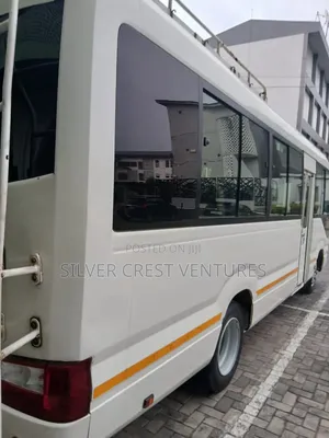 Toyota HiAce 2023 White