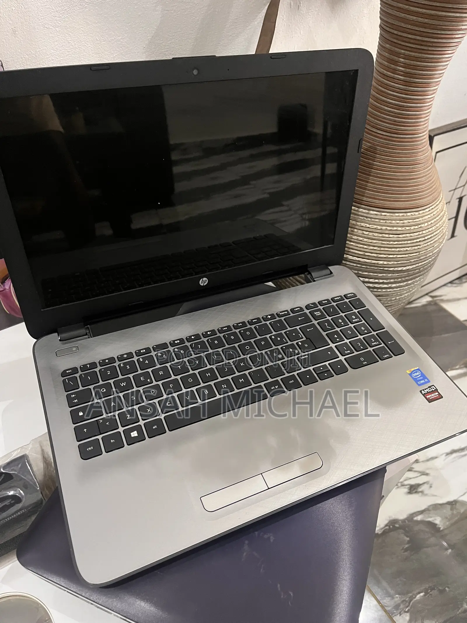 Laptop HP Pavilion 15 8GB Intel Core i5 HDD 1T