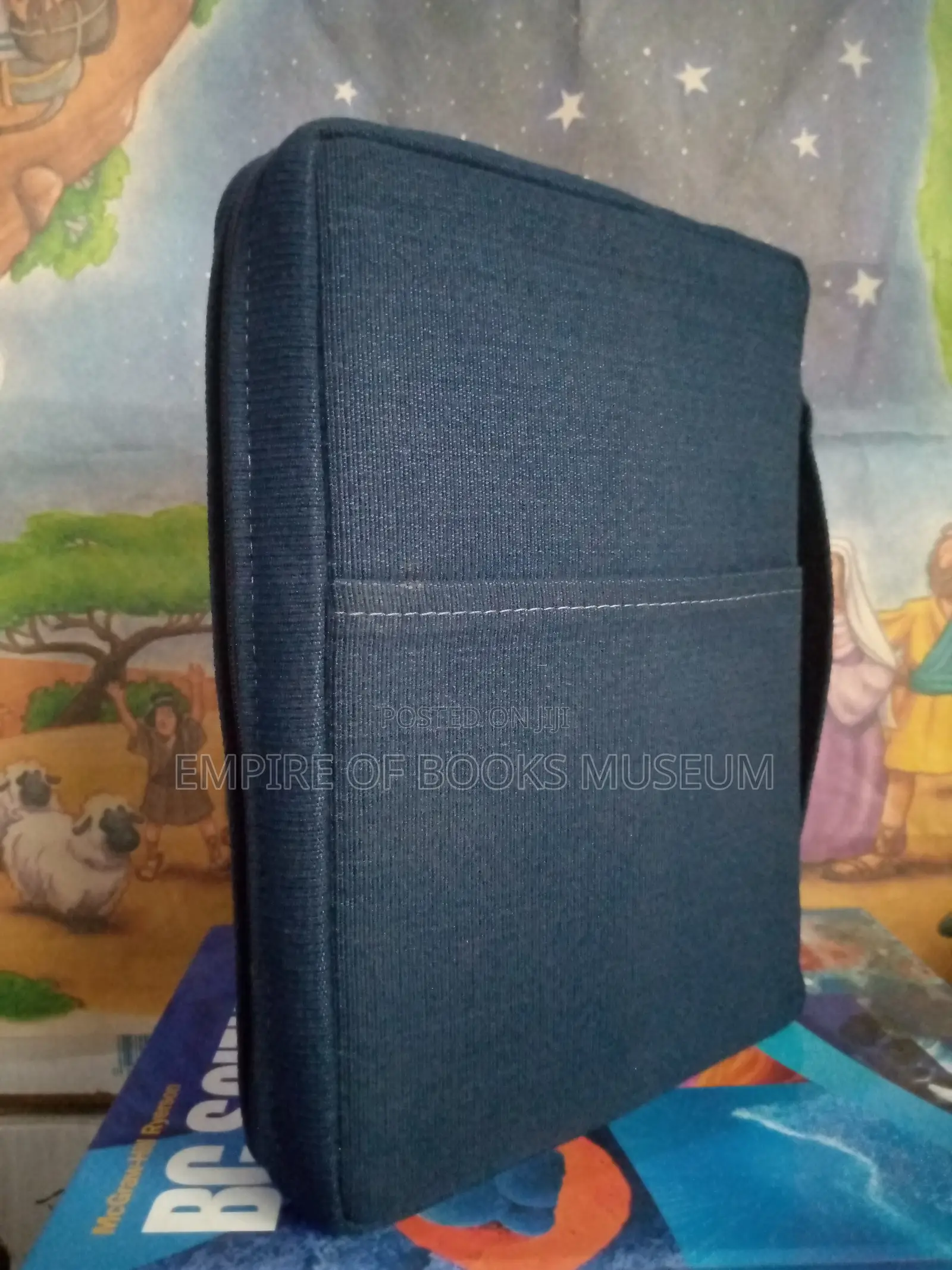 The Jeremiah Study Bible, NKJV: In Scripture Bag: What It Says.