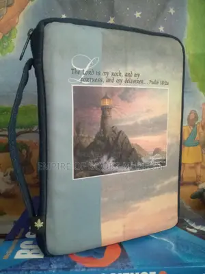 The Jeremiah Study Bible, NKJV: In Scripture Bag: What It Says.