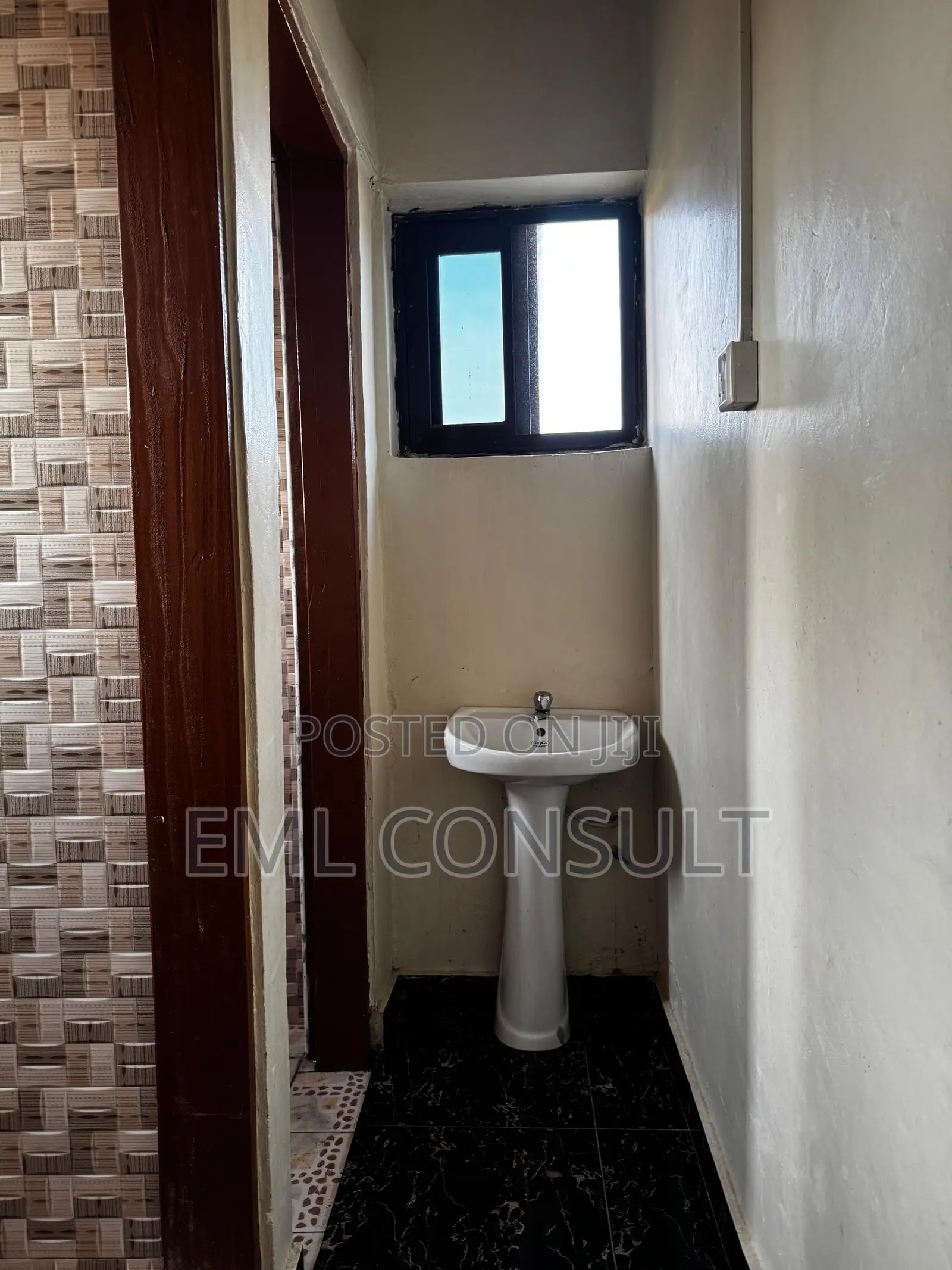 1bdrm Apartment in Teshie for rent