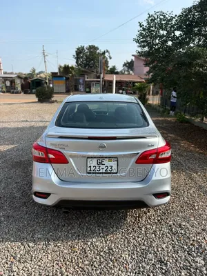 Nissan Sentra SR 2016 Silver
