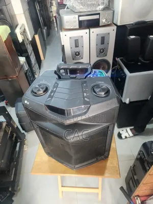 LG Rk3 Rechargeable Bluetooth Speaker