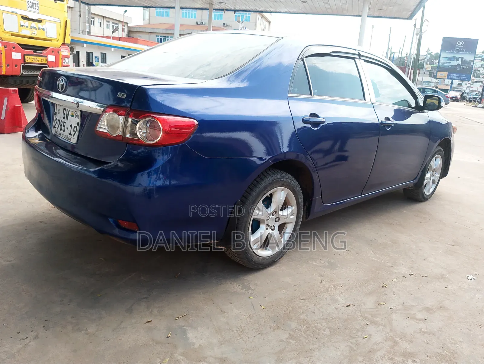 Toyota Corolla LE 4dr Sedan (1.8L 4cyl 4A) 2013 Blue