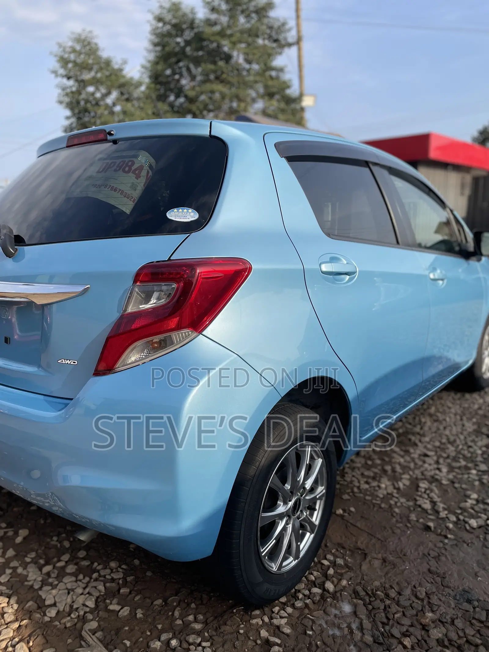 Toyota Vitz 1.3 AWD 5dr 2016 Blue