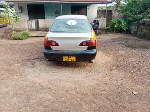Toyota Corolla 2001 Silver
