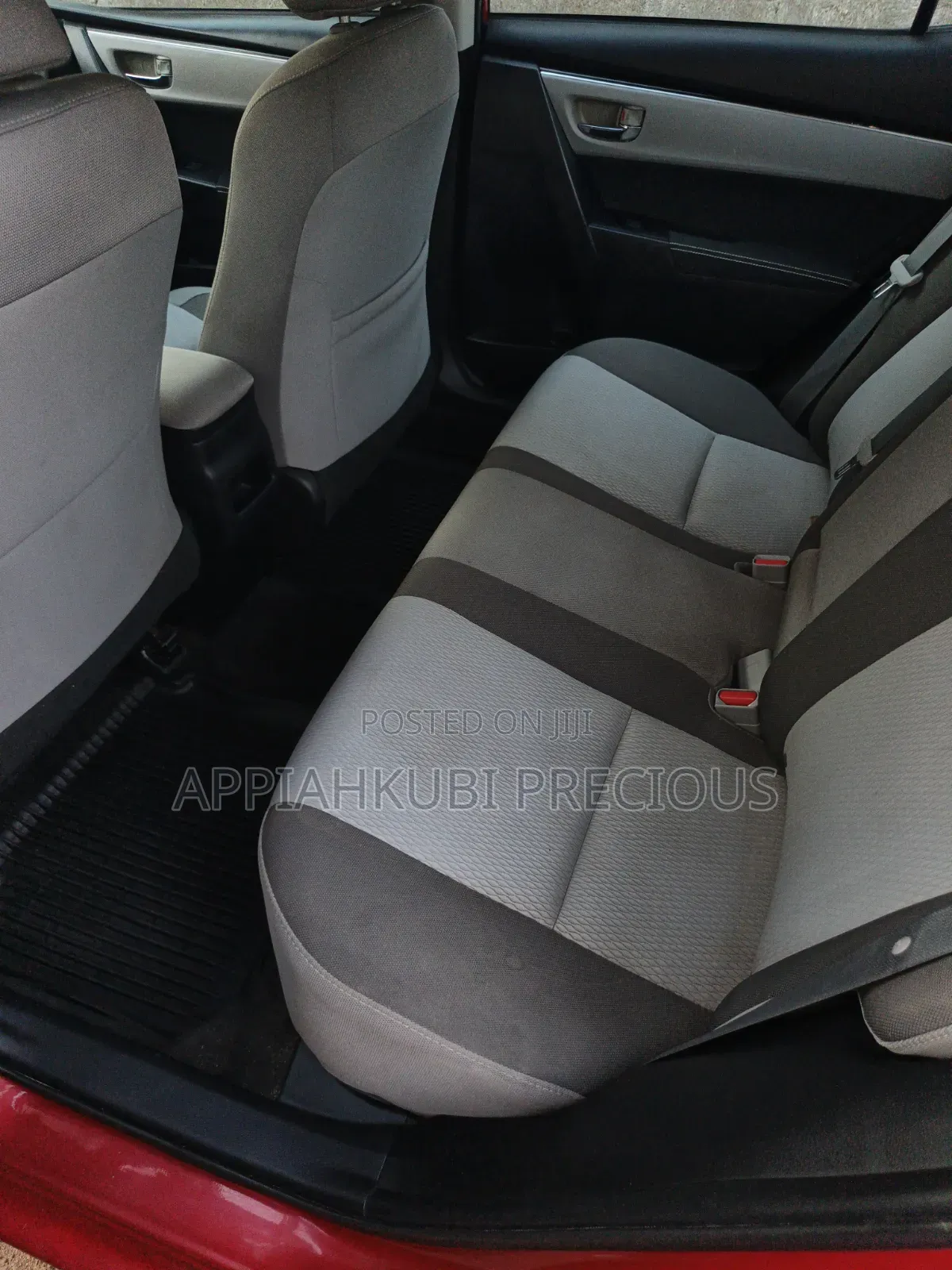 Toyota Corolla SE (1.8L 4cyl 2A) 2019 Red