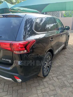 Mitsubishi Outlander SE FWD 2016 Black