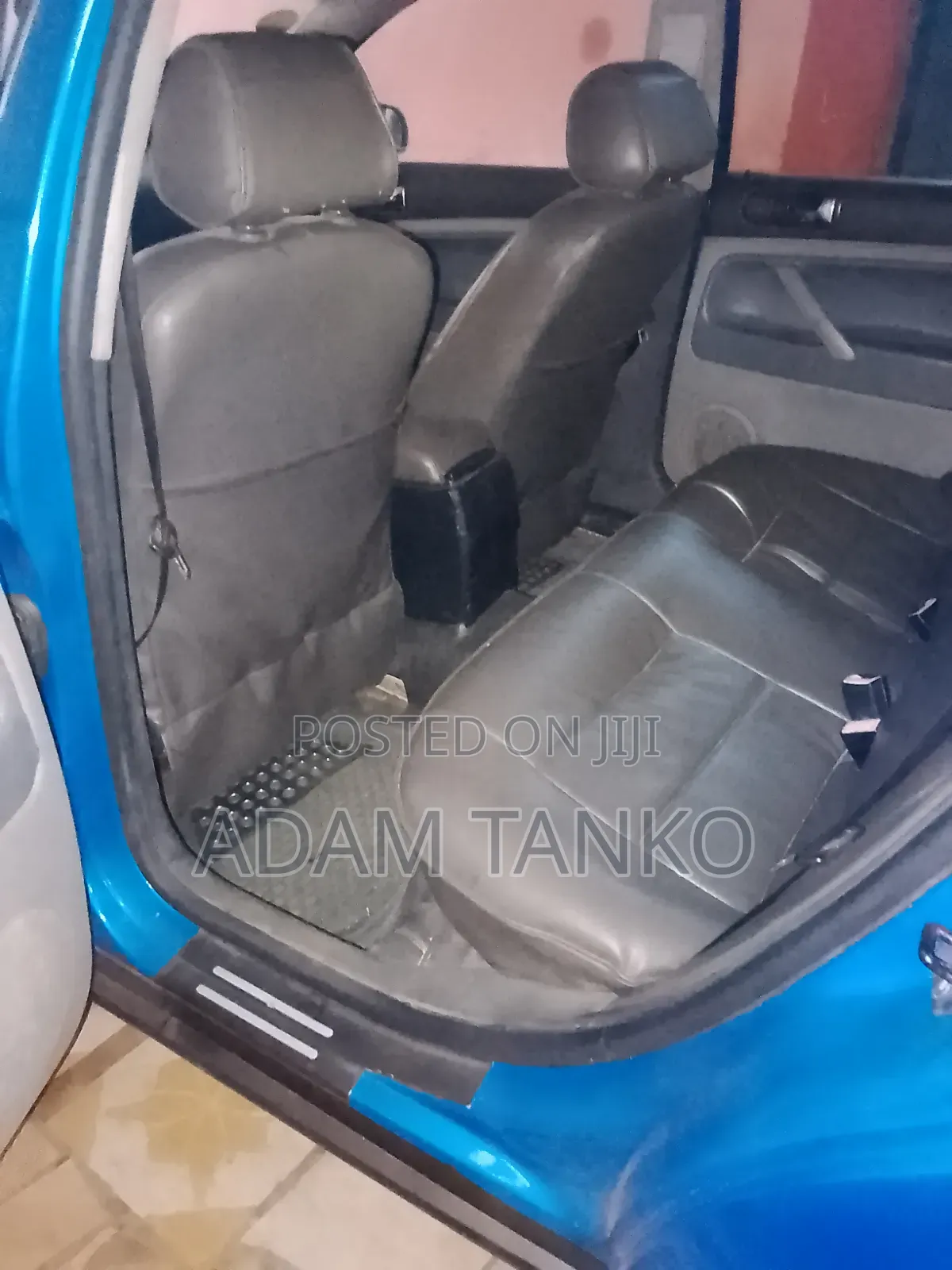 Volkswagen Passat 2004 Blue