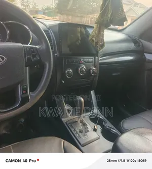 Kia Sorento LX 4dr SUV AWD (2.4L 4cyl 6A) 2014 Silver