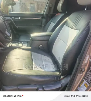 Kia Sorento LX 4dr SUV AWD (2.4L 4cyl 6A) 2014 Silver