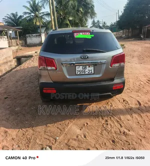 Kia Sorento LX 4dr SUV AWD (2.4L 4cyl 6A) 2014 Silver