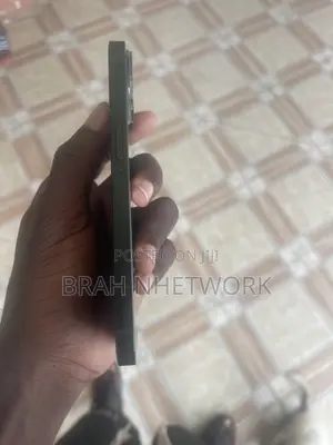 Apple iPhone 13 128 GB Green