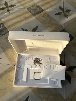 Laptop Apple MacBook Air 2026 M5 16GB Apple M5 SSD 512GB