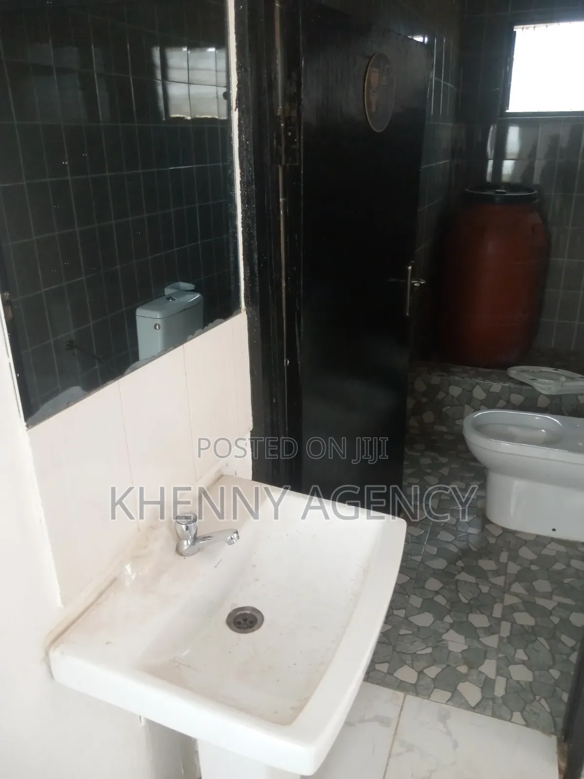 2bdrm Apartment in Official Town for rent