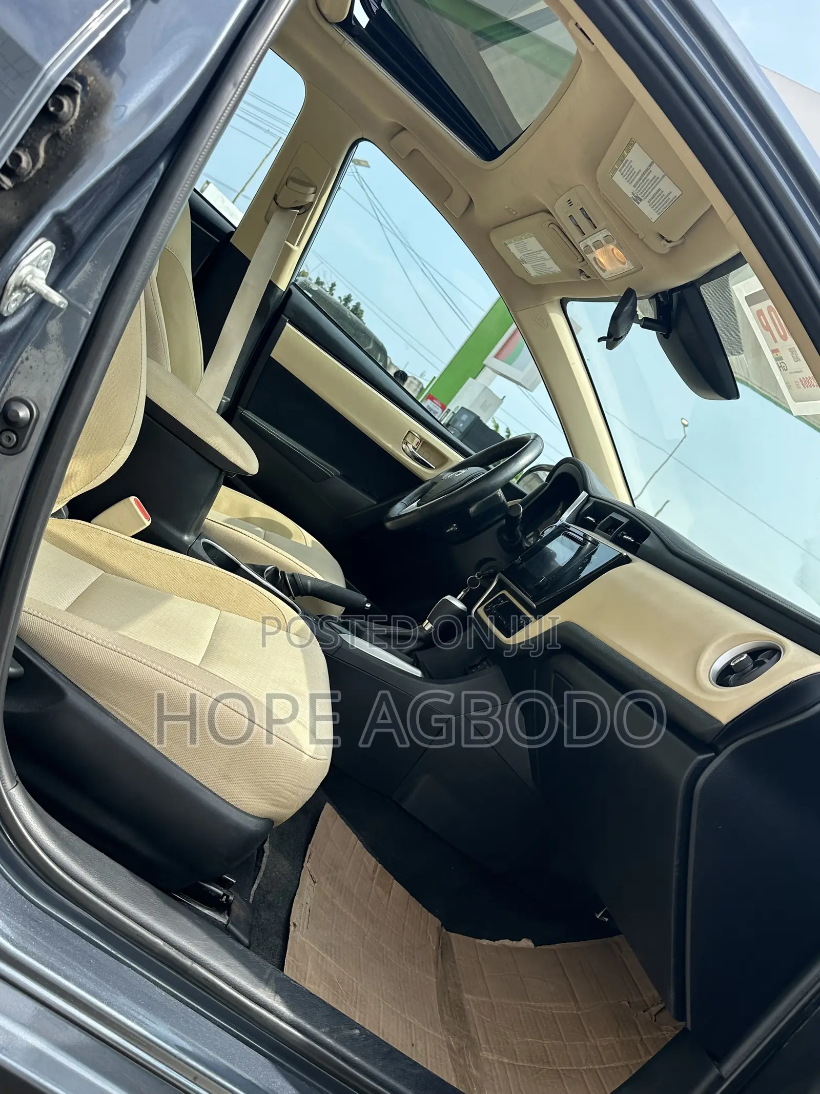 Toyota Corolla LE ECO 4dr Sedan (1.8L 4cyl CVT) 2017 Gray