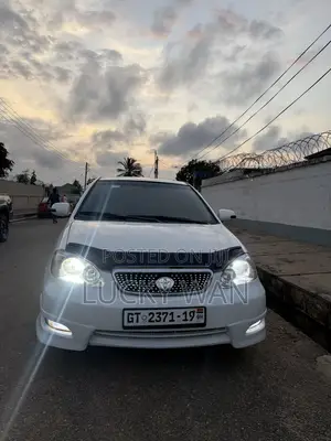 Toyota Corolla 2009 White