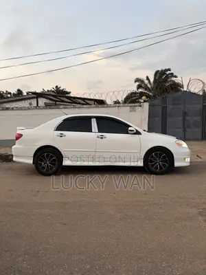 Toyota Corolla 2009 White
