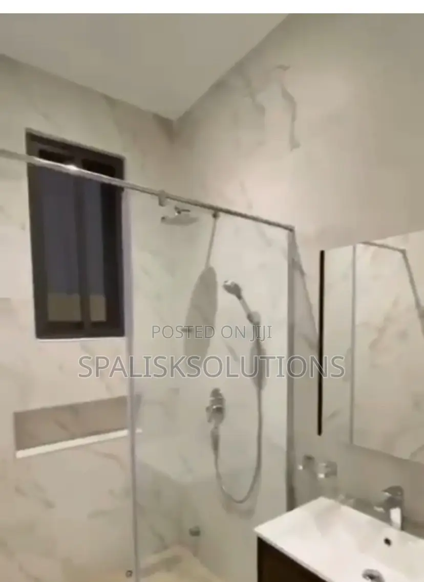 4bdrm House in Ashaley Botwe for sale